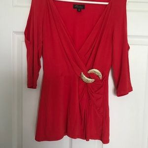 Thalia Sodi Red Knit Knit top with cold shoulder.
